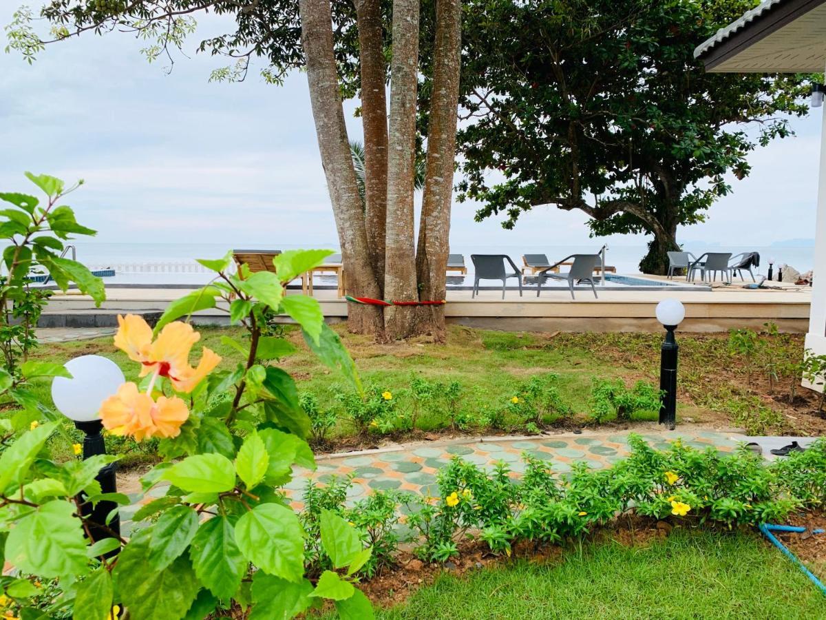 Horizon Beach Resort Koh Jum Exterior photo