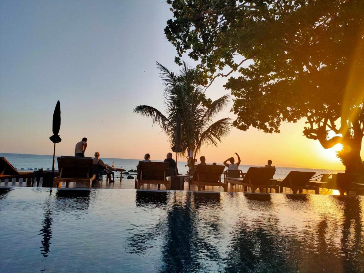 Horizon Beach Resort Koh Jum Exterior photo